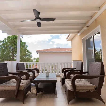 Ervin, Coral Bay Center, Private Pool