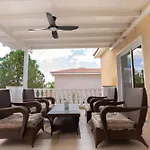 Ervin, Coral Bay Center, Private Pool